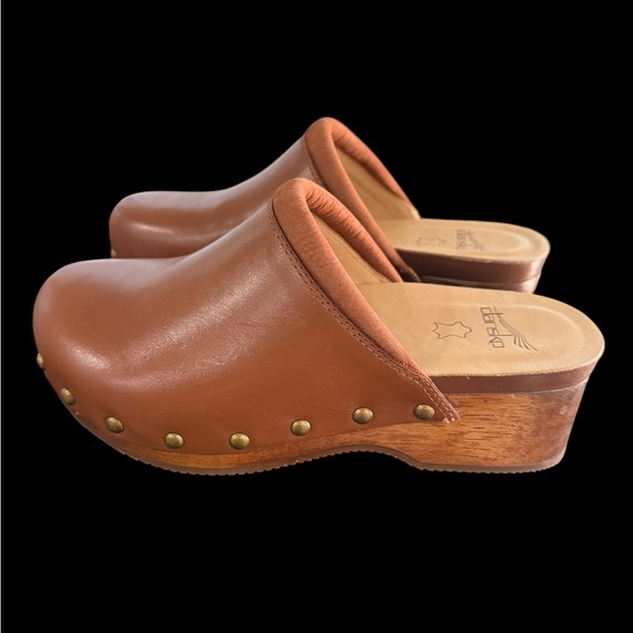 Dansko Andie Tan Leather Mules with Stud Accents - Picture 2 of 11